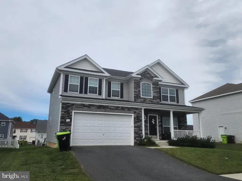 93 San Marino Dr, CLAYTON