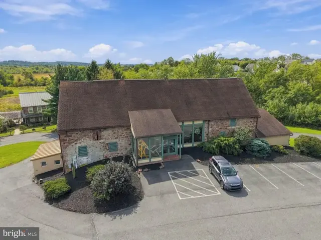 2887 N Reading Rd, Adamstown