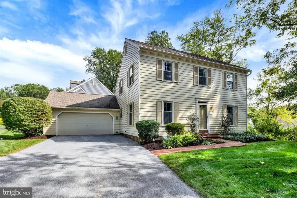 400 Cranberry Ln #400, WEST CHESTER