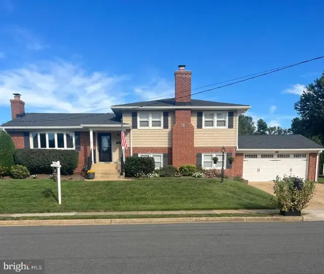 1000 Westwood Dr Ne, Vienna