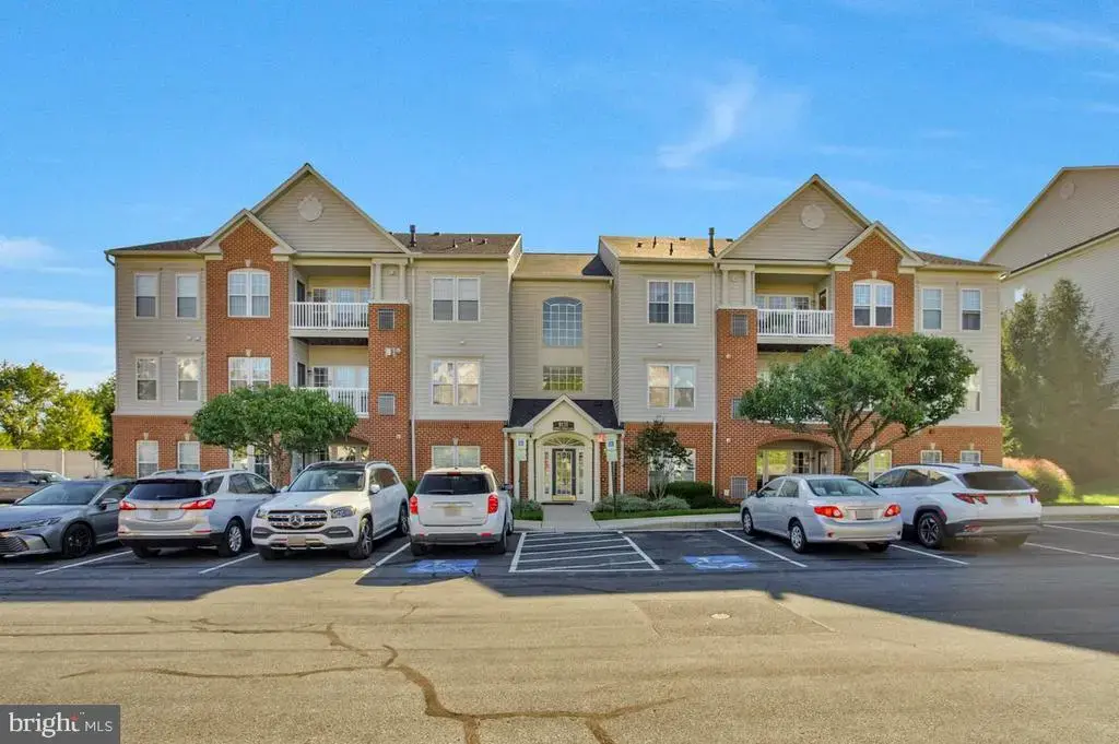 8135 Cyprus Cedar Ln #g, ELLICOTT CITY
