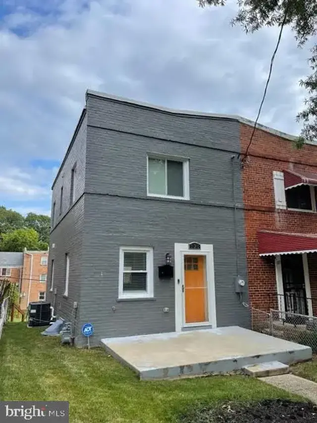 121 Darrington St Sw, Washington