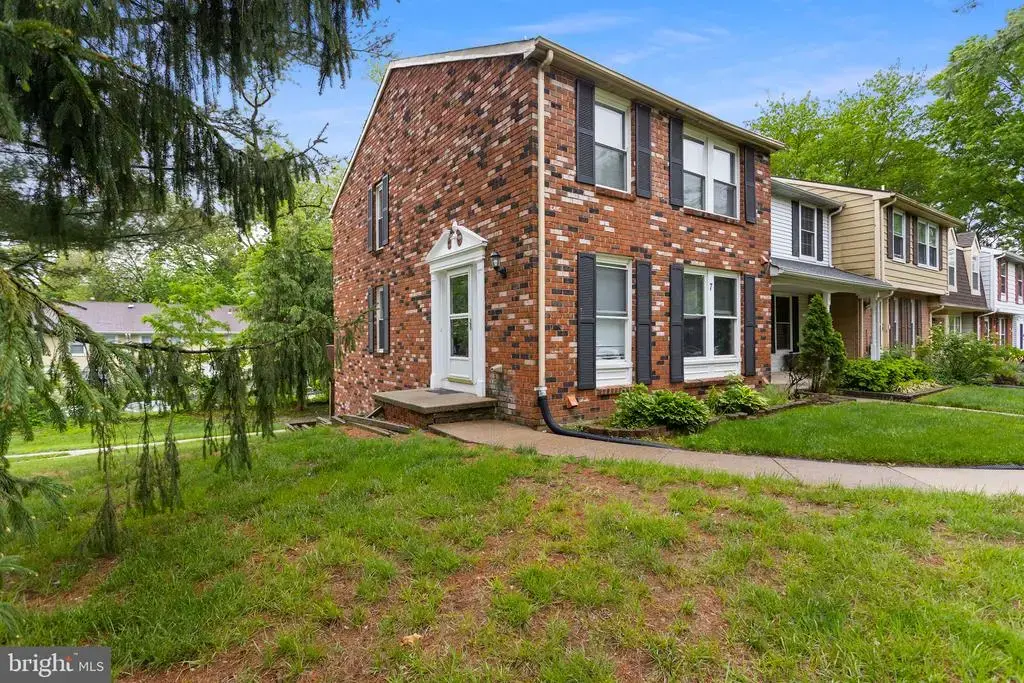 7 Woodland Ct, HAMILTON TWP