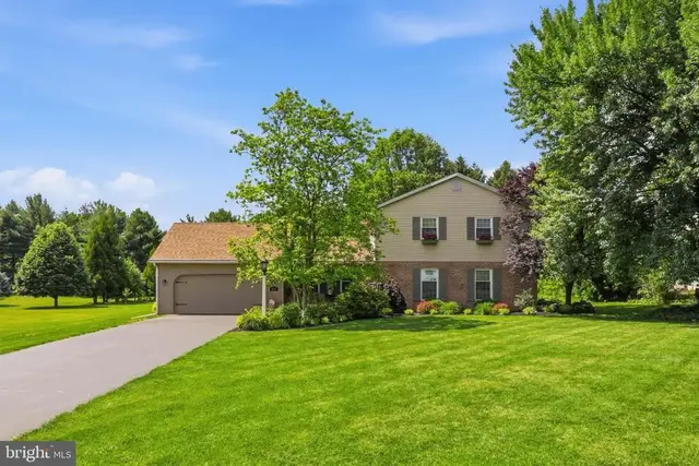 2115 Creek Hill Rd, Lancaster