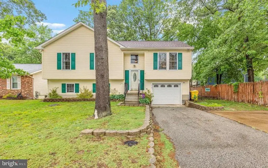 60 Foxwell Bend Rd, GLEN BURNIE