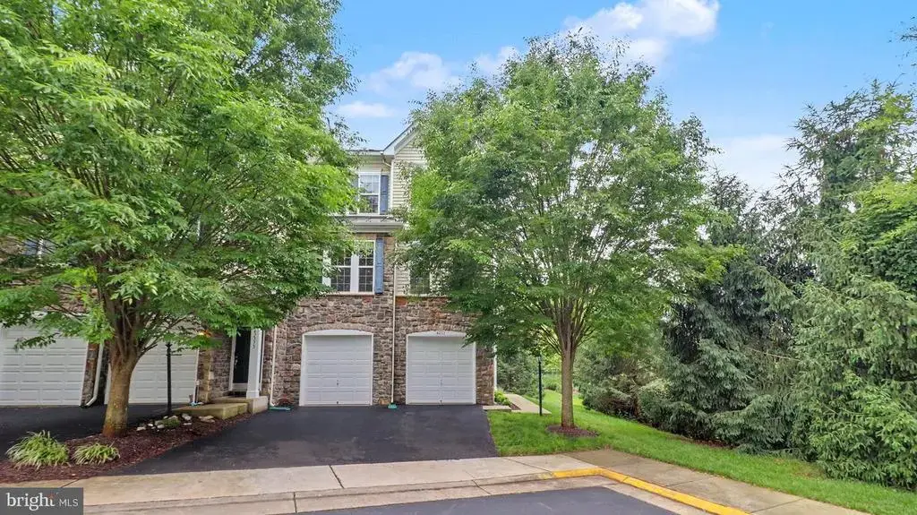 42371 Trellis Sq, BRAMBLETON