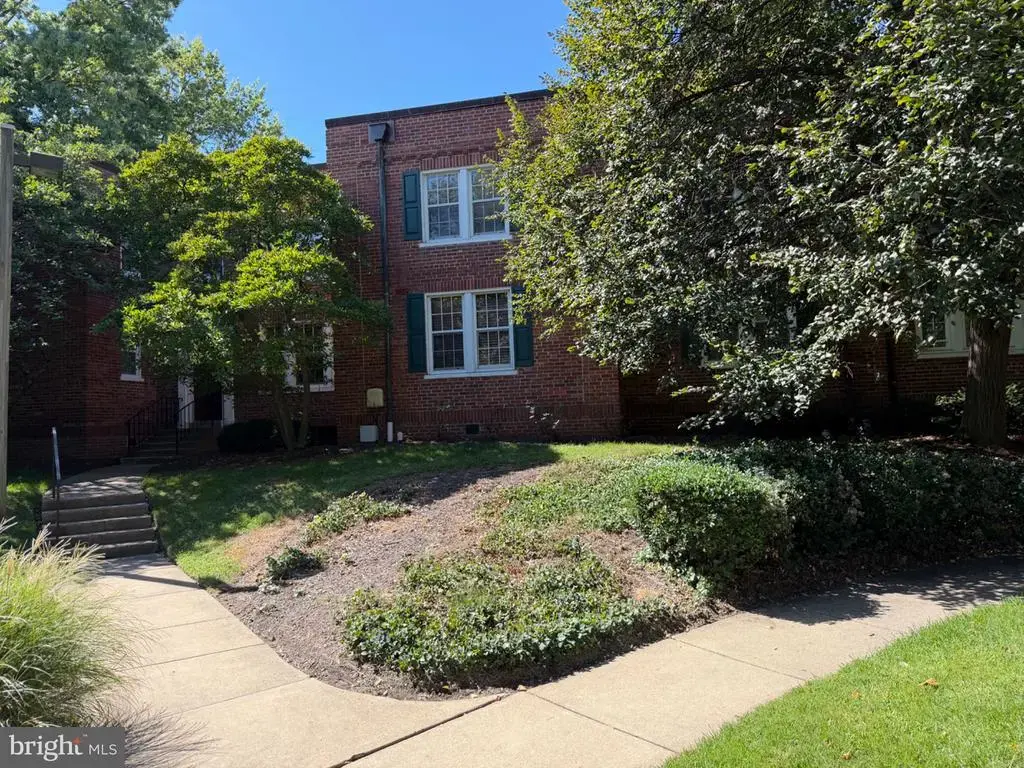 1742 Rhodes St N #5-304, ARLINGTON