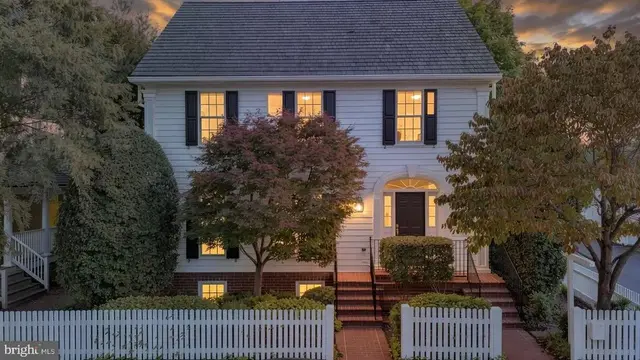 105 Thrift St, Gaithersburg