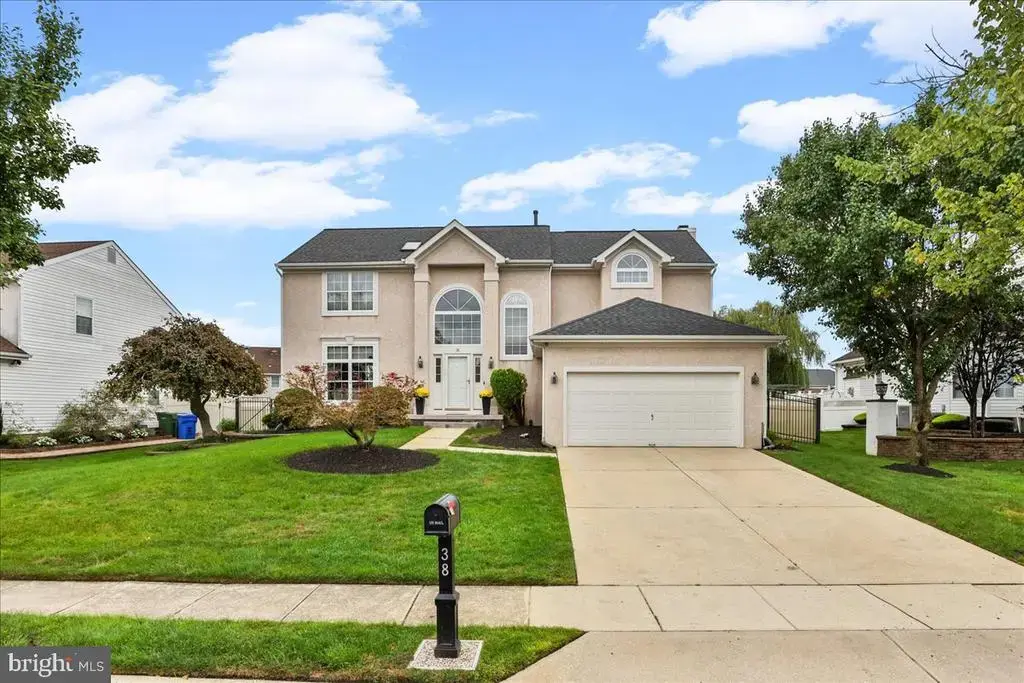 38 Lexington Cir, MARLTON