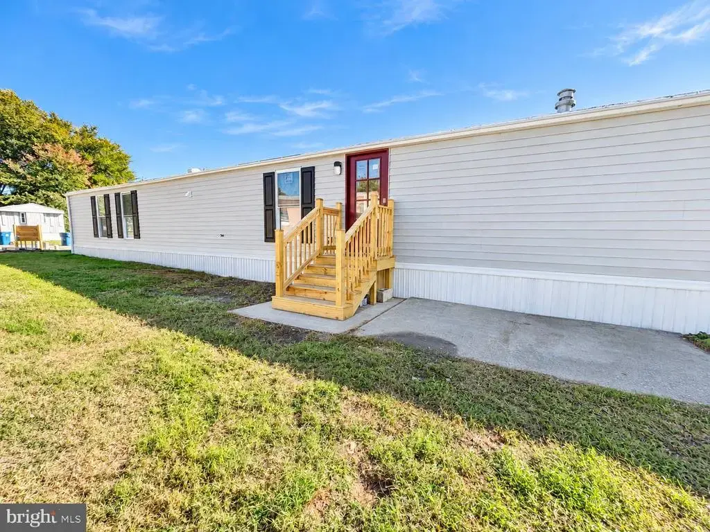 27 Carpenter St #27, DOVER