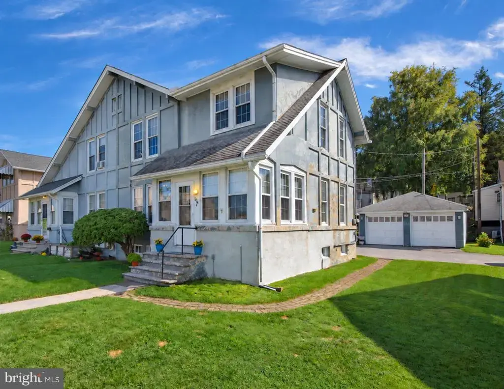 104 W Bertsch St, LANSFORD
