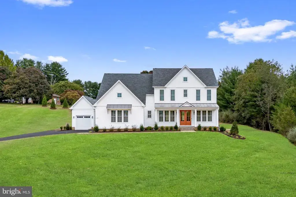 102 Kenard Dr, ELDERSBURG