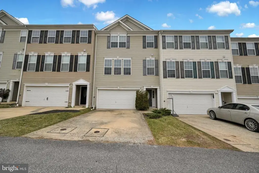 2270 Golden Eagle Dr #89, YORK