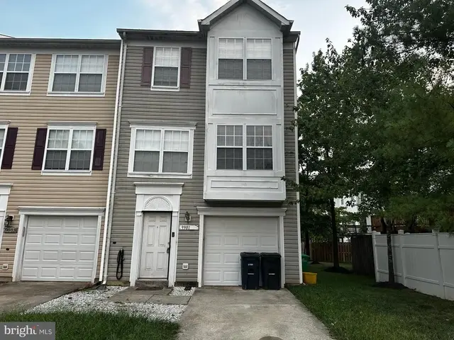 9901 Cranapple Ct, Springdale