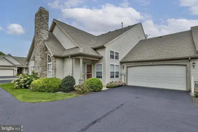 6522 Letterkenny Ln, Macungie