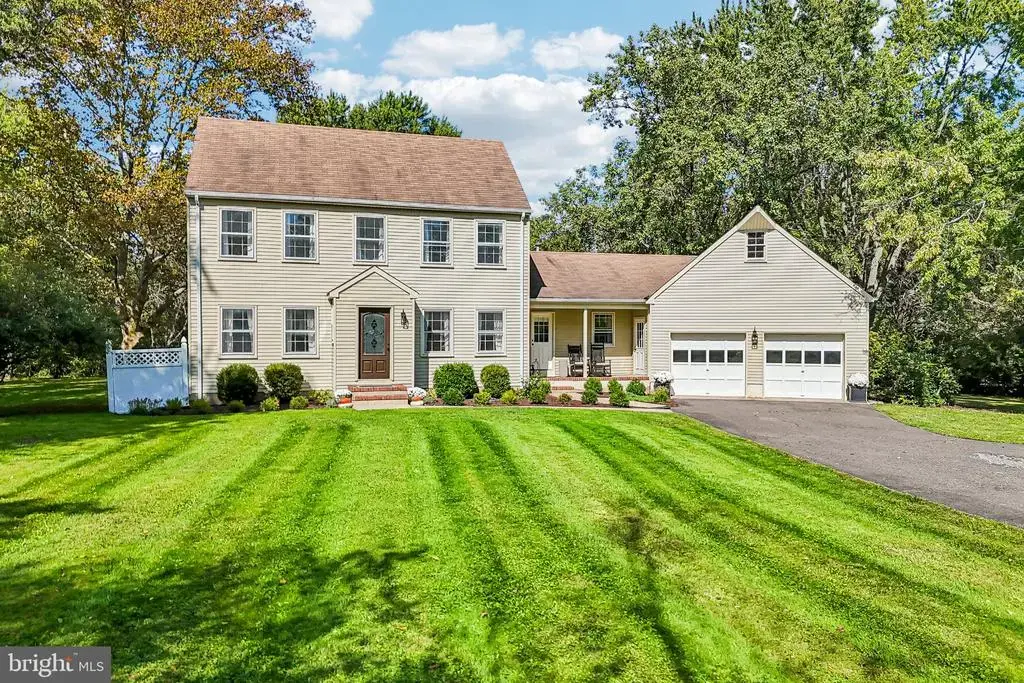163 N Main St, CRANBURY