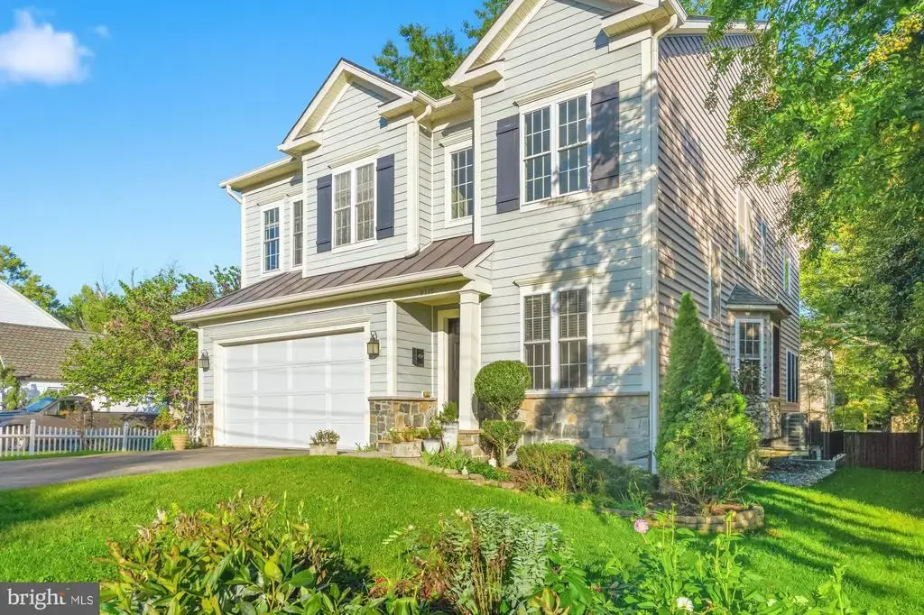 8115 Yorktown Dr, ALEXANDRIA