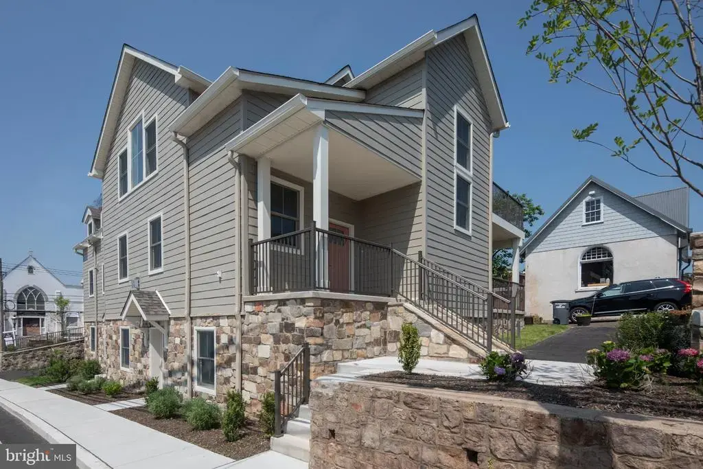 25 N Ridge Ave #a, AMBLER