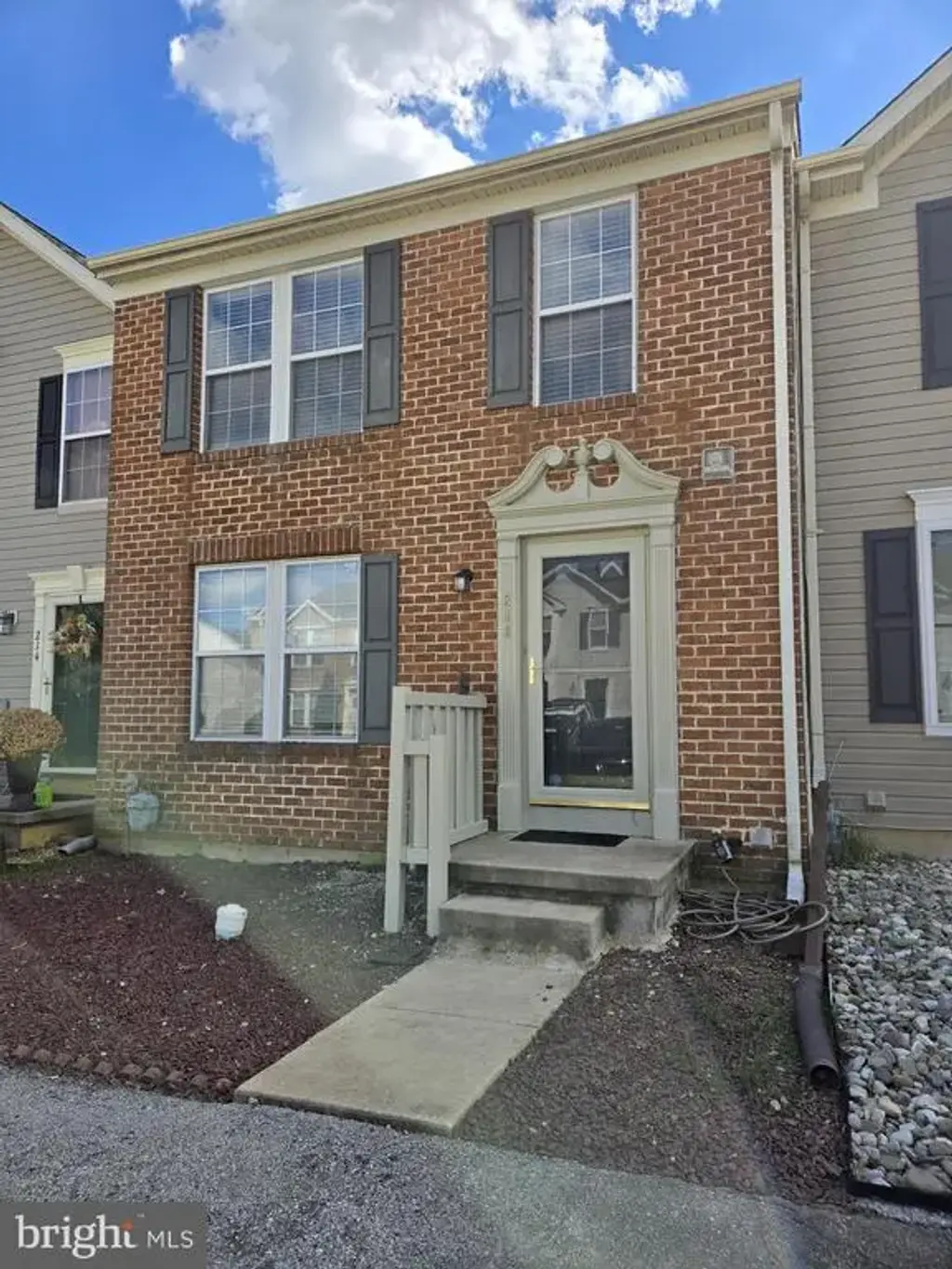 216 Barrett Run Pl, NEWARK
