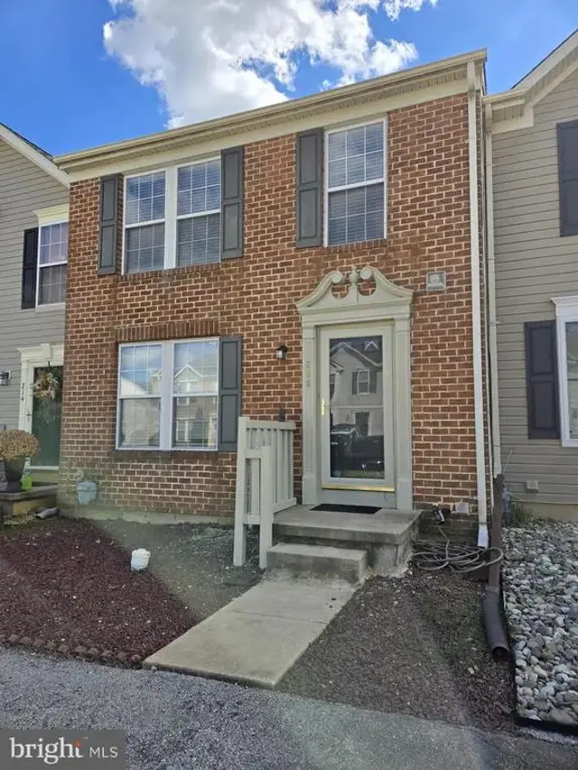 216 Barrett Run Pl, Newark