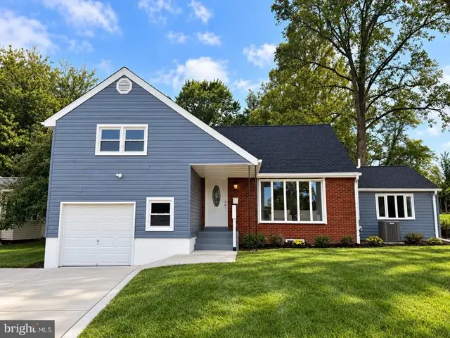 6 Westbury Rd, Lutherville