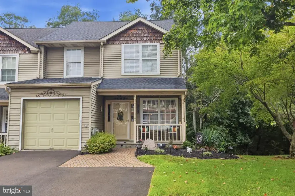 42 Mulberry Dr, SOUTHAMPTON
