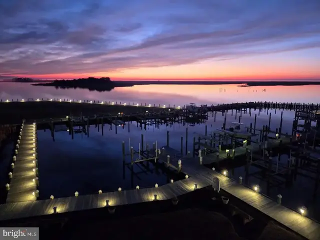101 Williams St #303, Crisfield