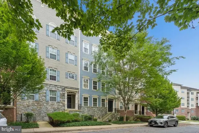 316 Park Ave #6-316, Gaithersburg