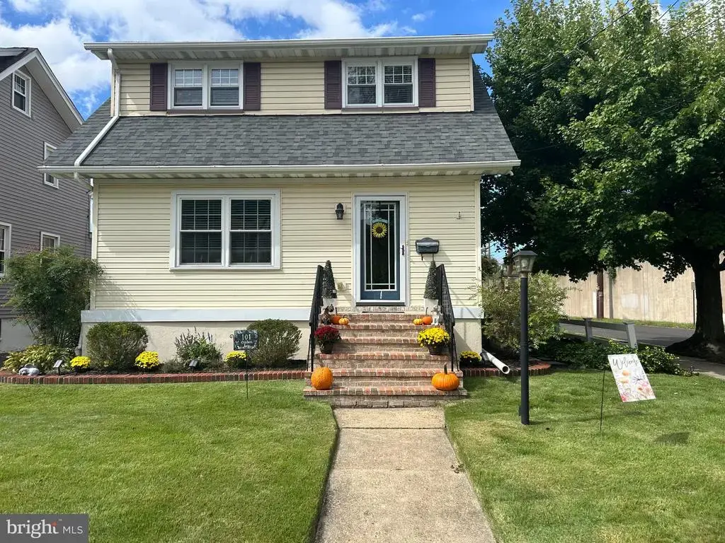 101 Ogden Ave, COLLINGSWOOD