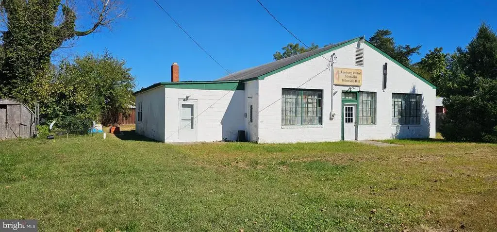 108 New St, LEESBURG