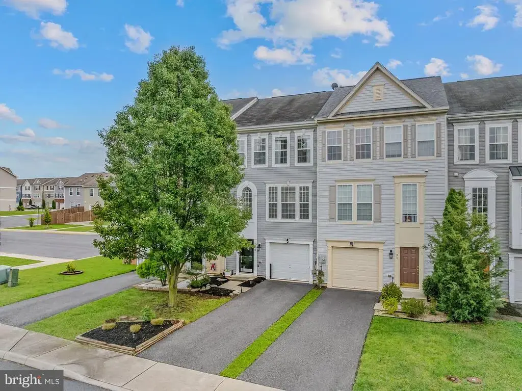 98 Magellan Dr, MARTINSBURG