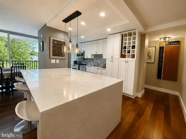 3333 W University Blvd W #204, Kensington
