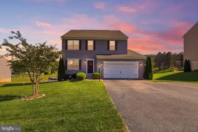 255 Palomino Dr, York