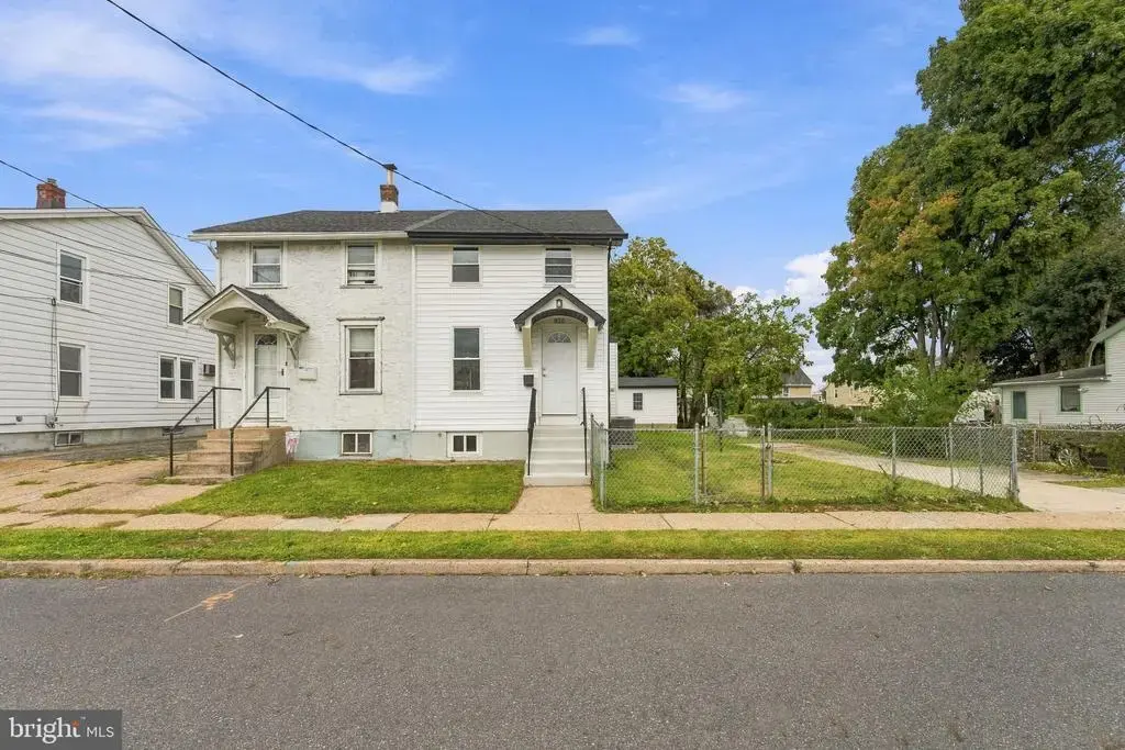825 W 3rd St, FLORENCE