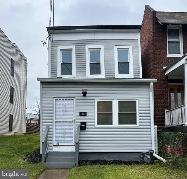 1922 Capitol Ave Ne, Washington