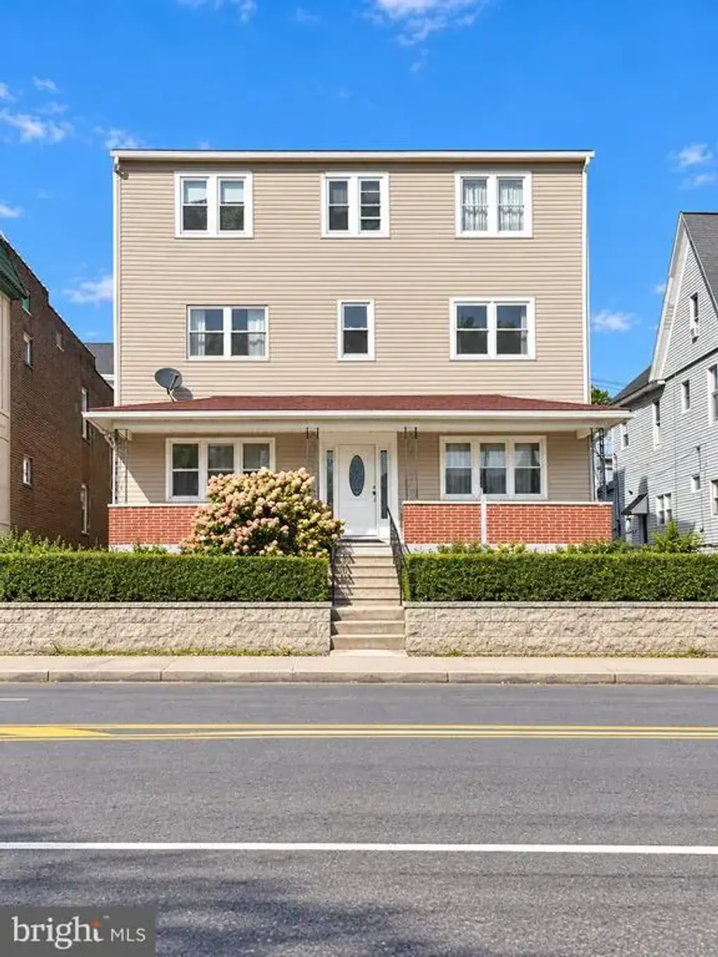 417 W Broad St, HAZLETON