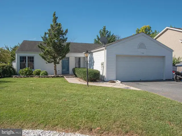 1182 Stanley Ave, Chambersburg