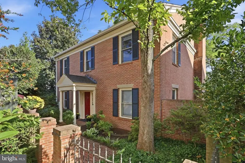1617 Nw 31st St Nw, WASHINGTON