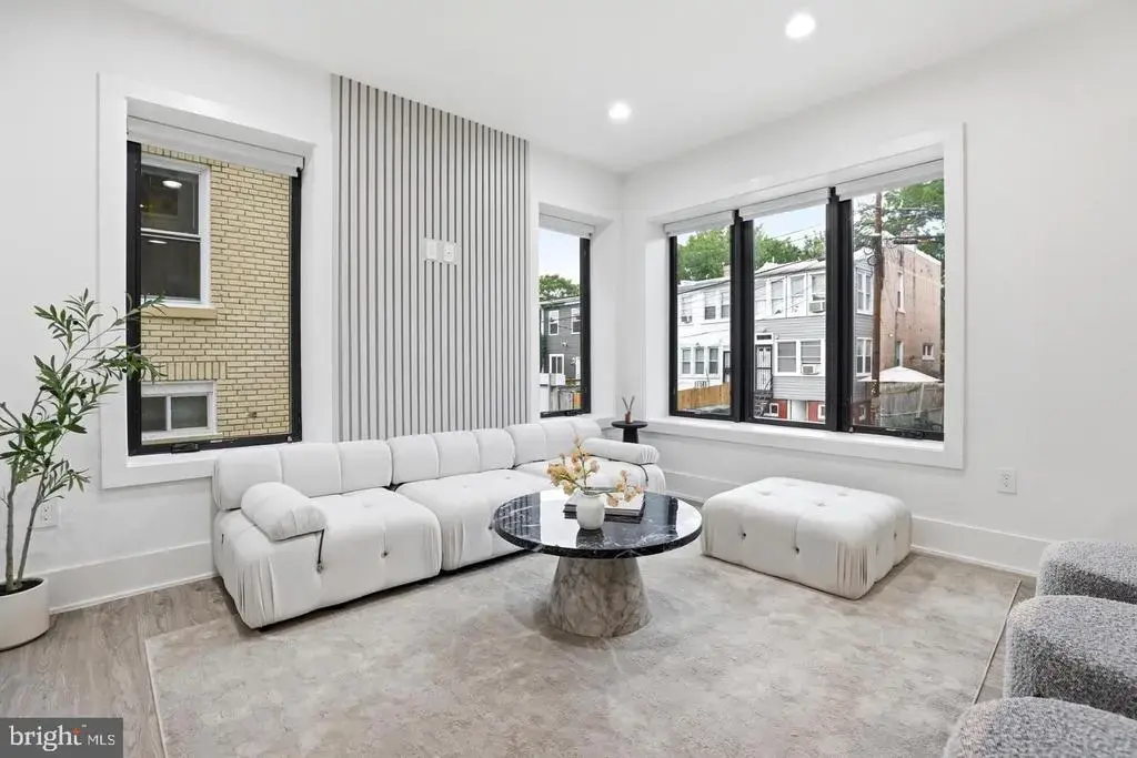 1140 Oates St Ne #101, WASHINGTON