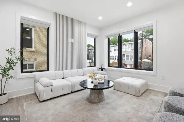 1140 Oates St Ne #101, Washington