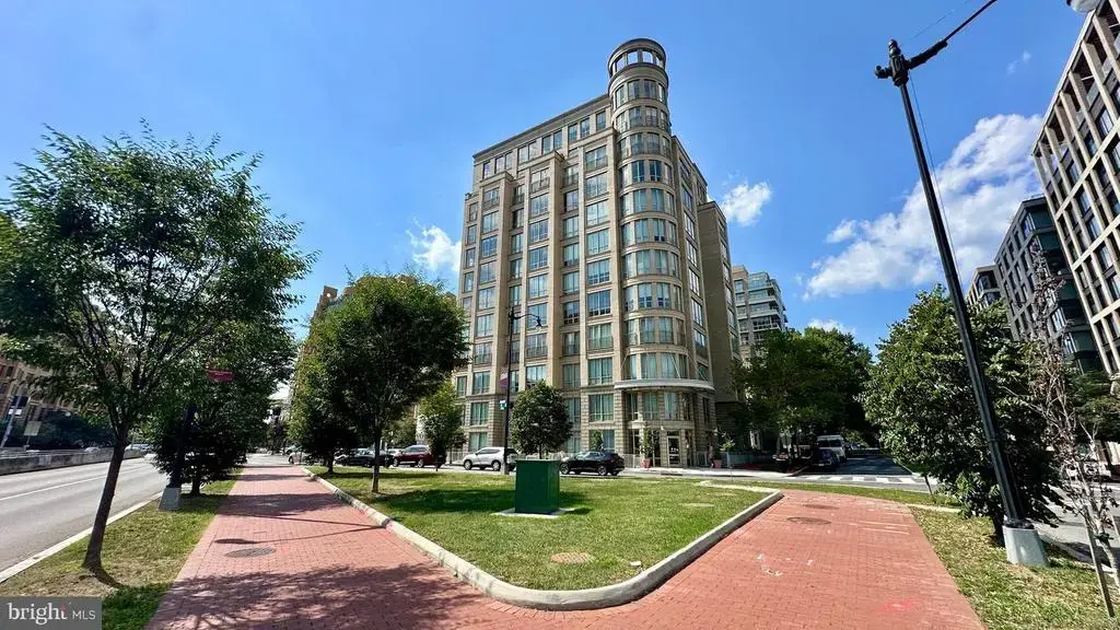301 Massachusetts Ave Nw #902, WASHINGTON