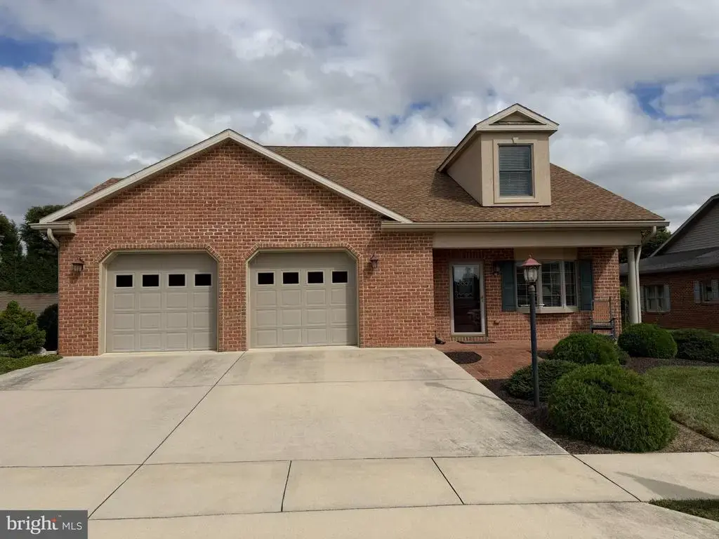 13254 Onyx Dr, HAGERSTOWN