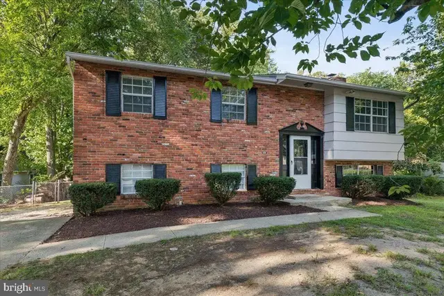 911 Blue Ridge Dr, Annapolis