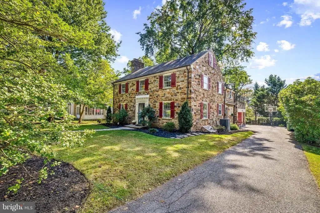 205 Kemble Rd, BALTIMORE
