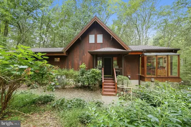 194 Starr Rd, Newark