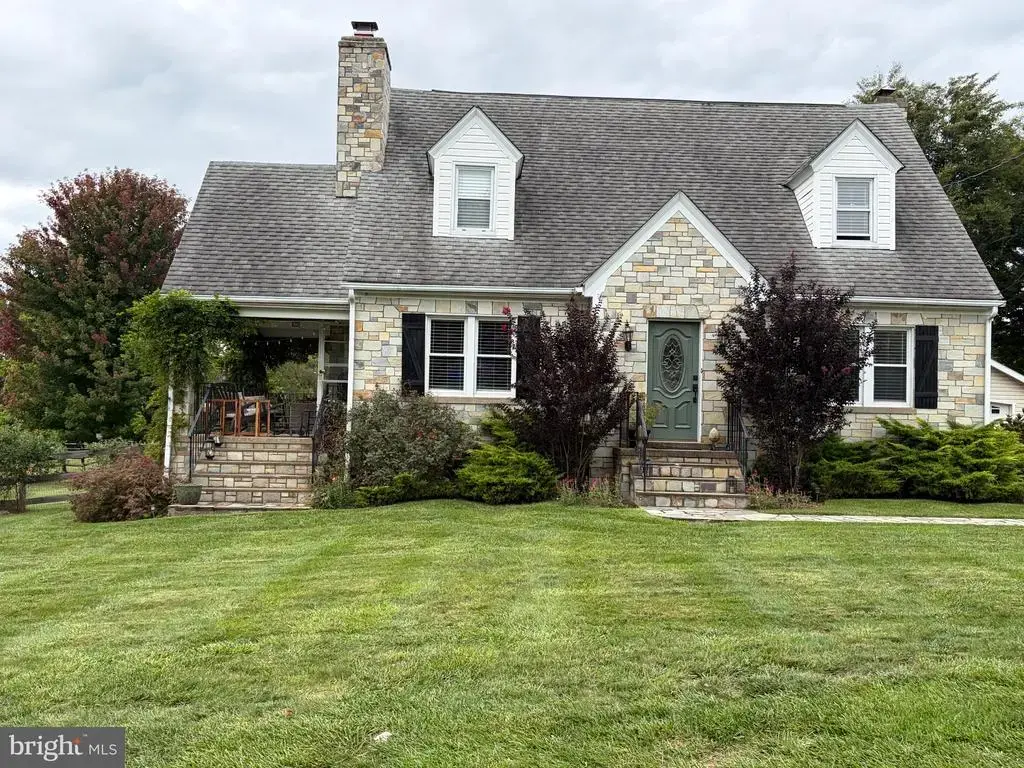 411 S 11th St, PURCELLVILLE