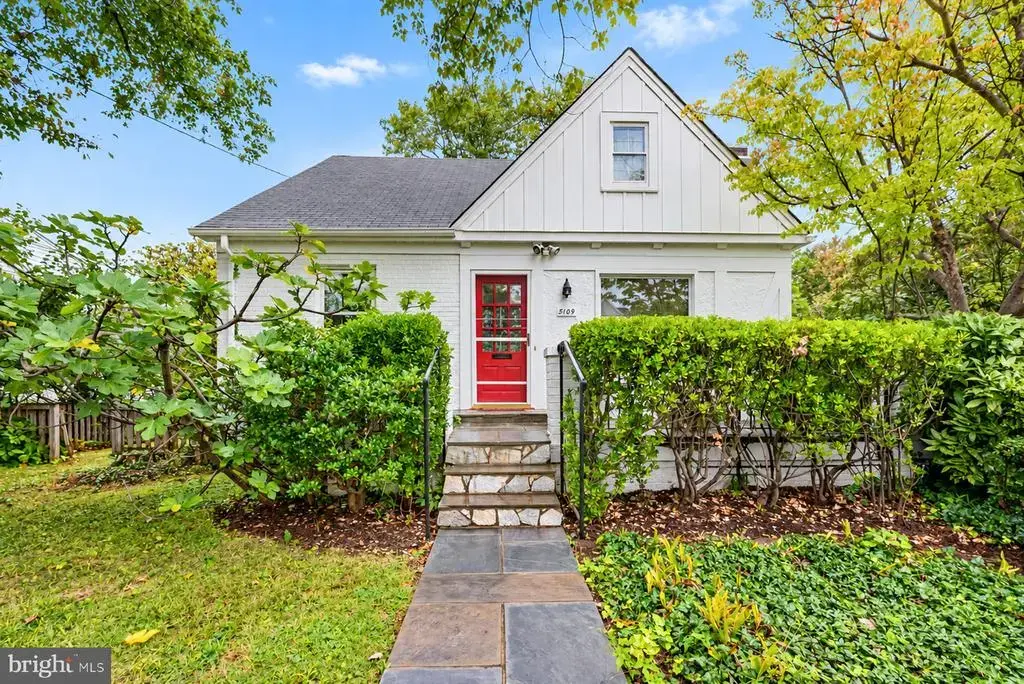 5109 Manning Dr, BETHESDA