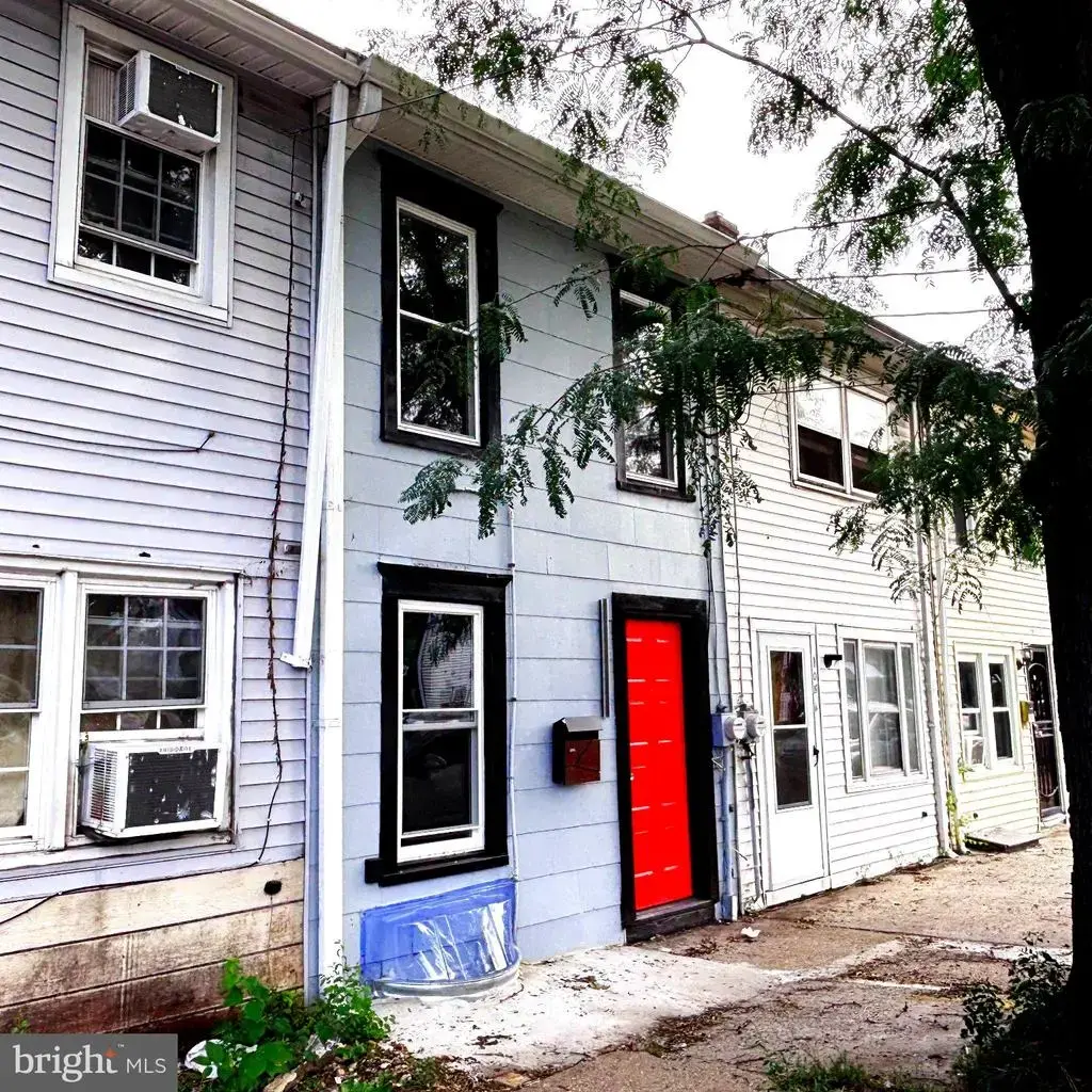 106 William St, TRENTON
