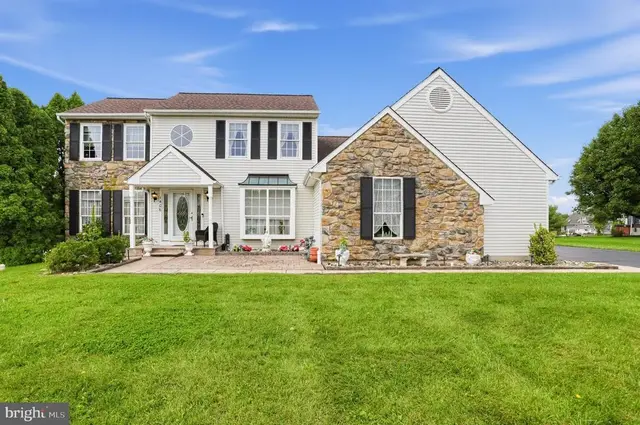 1406 Bentley Dr, Warrington