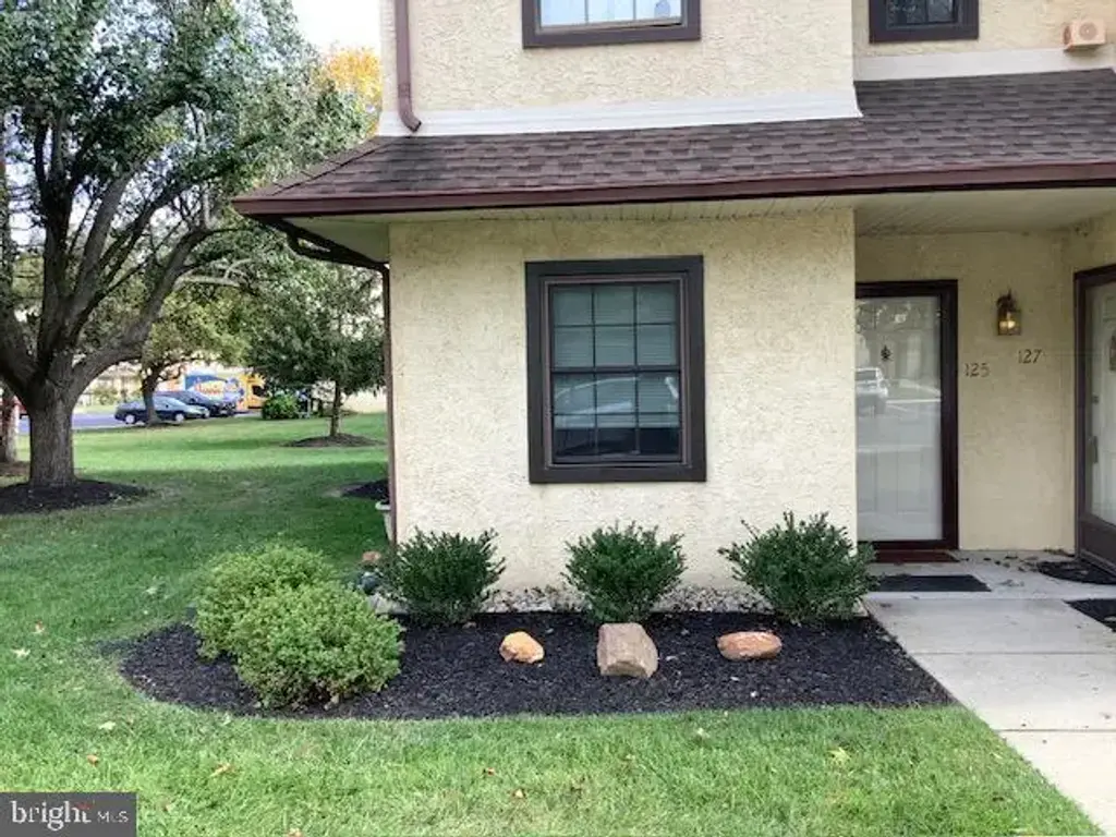 125 Allens Ln, MULLICA HILL